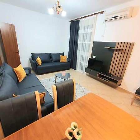Apartment Me Qera Lungomare Vlore Medem1 エクステリア 写真